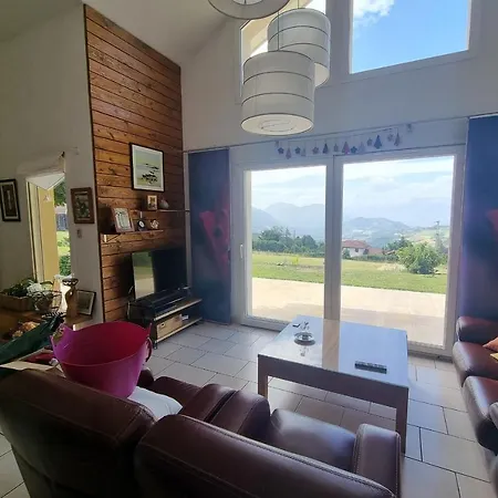 펜션 La Villa A St-Martin-D'Uriage #Dn